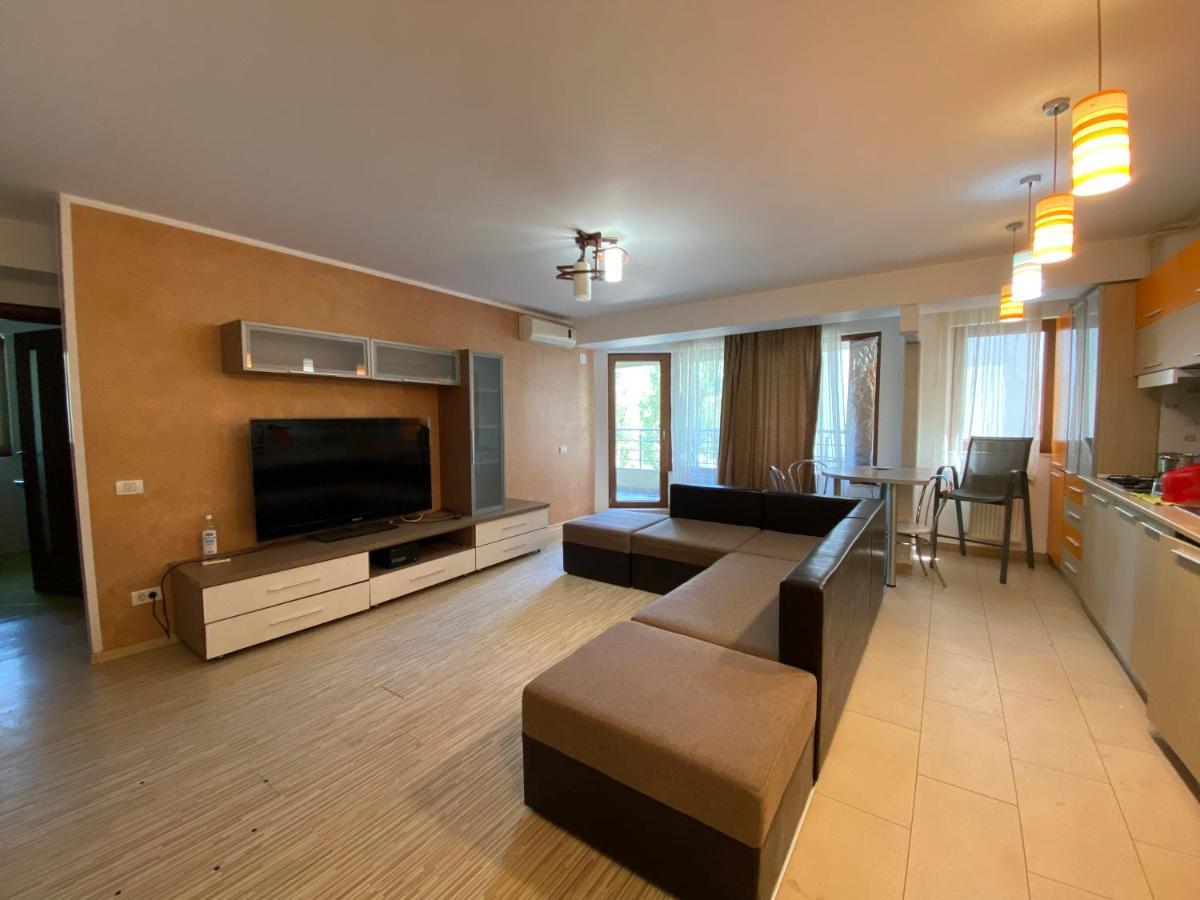 Miraj Deluxe Mamaia
